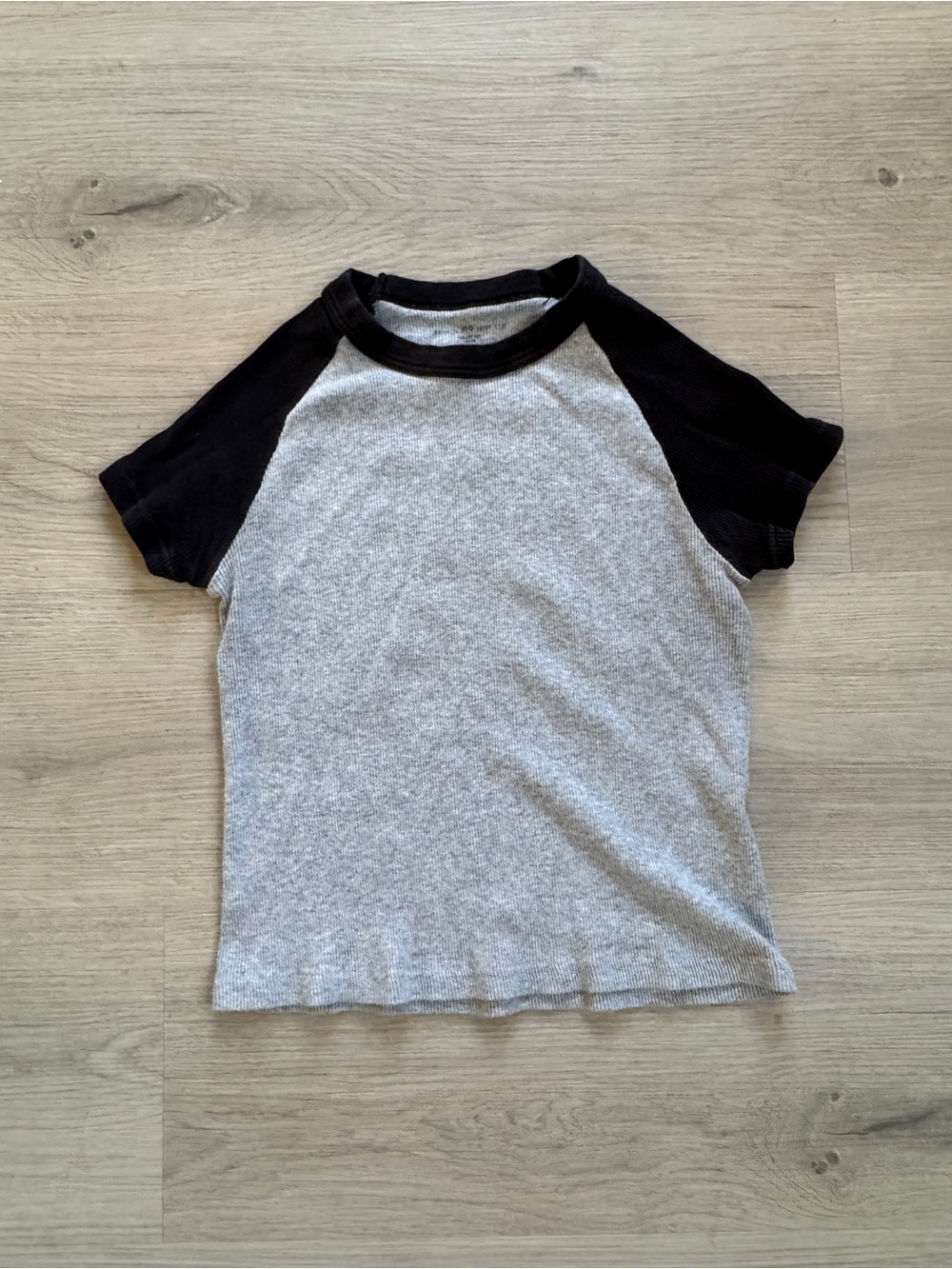Brandy Melville Gray Black Raglan Baby Tee One Size Ribbed Baseball Top Y2K